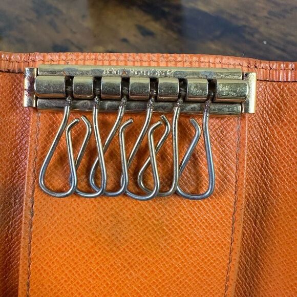 Louis Vuitton Orange Epi Leather 6 Key Holder Case Wallet - Picture 12 of 16
